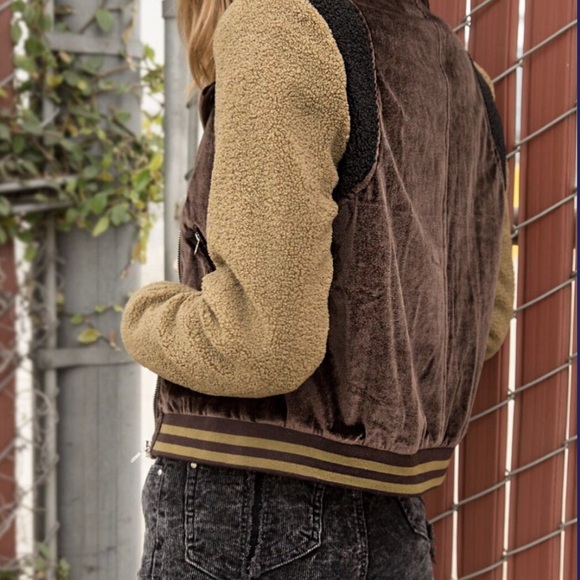 POL clothing woman’s size M jacket biker motorcycle brown bomber velvet Sherpa - Picture 7 of 15